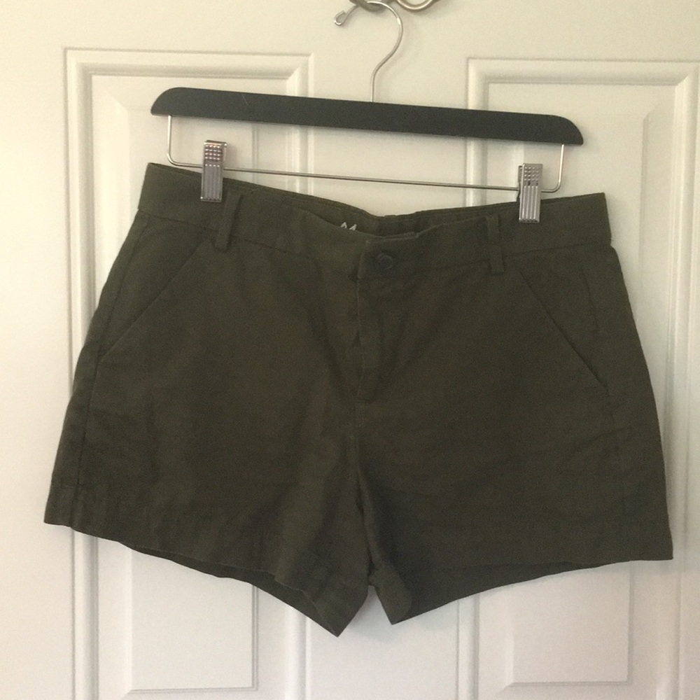 GAP women’s shorts